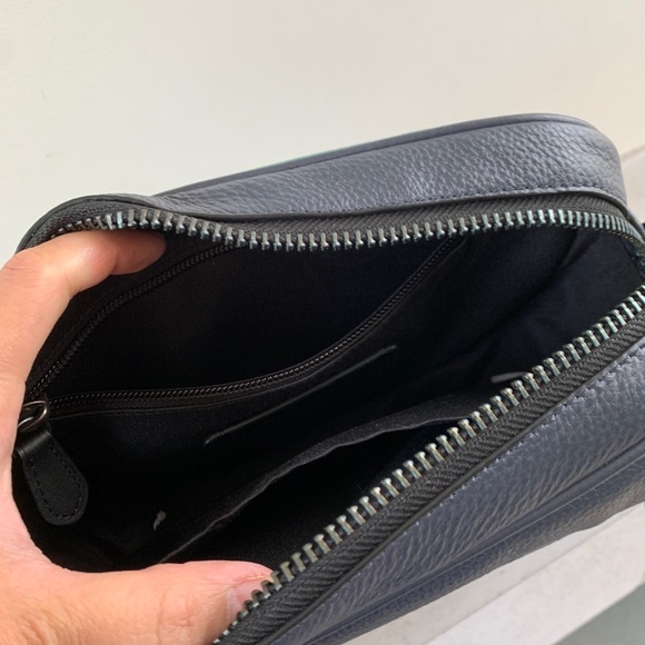 NWT Coach Thompson Small Camera Bag - Picture 8 of 17